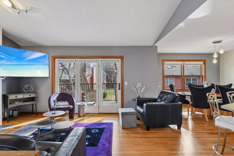 3433 Saint Louis Avenue - Photo 3