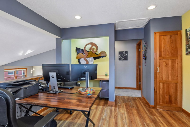 3433 Saint Louis Avenue - Photo 24
