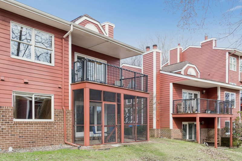 3433 Saint Louis Avenue - Photo 32