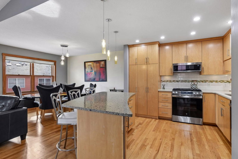 3433 Saint Louis Avenue - Photo 9