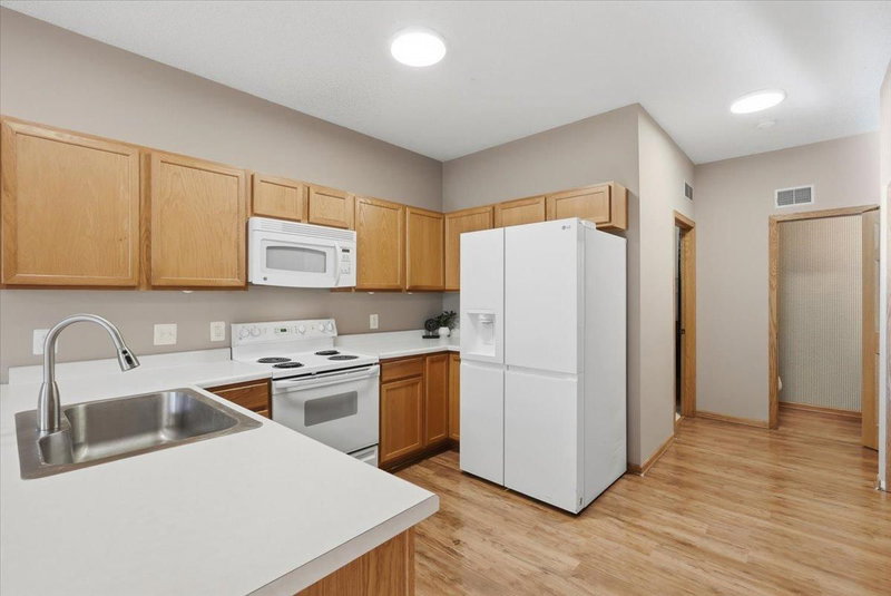 537 Woodduck Drive #F - Photo 10