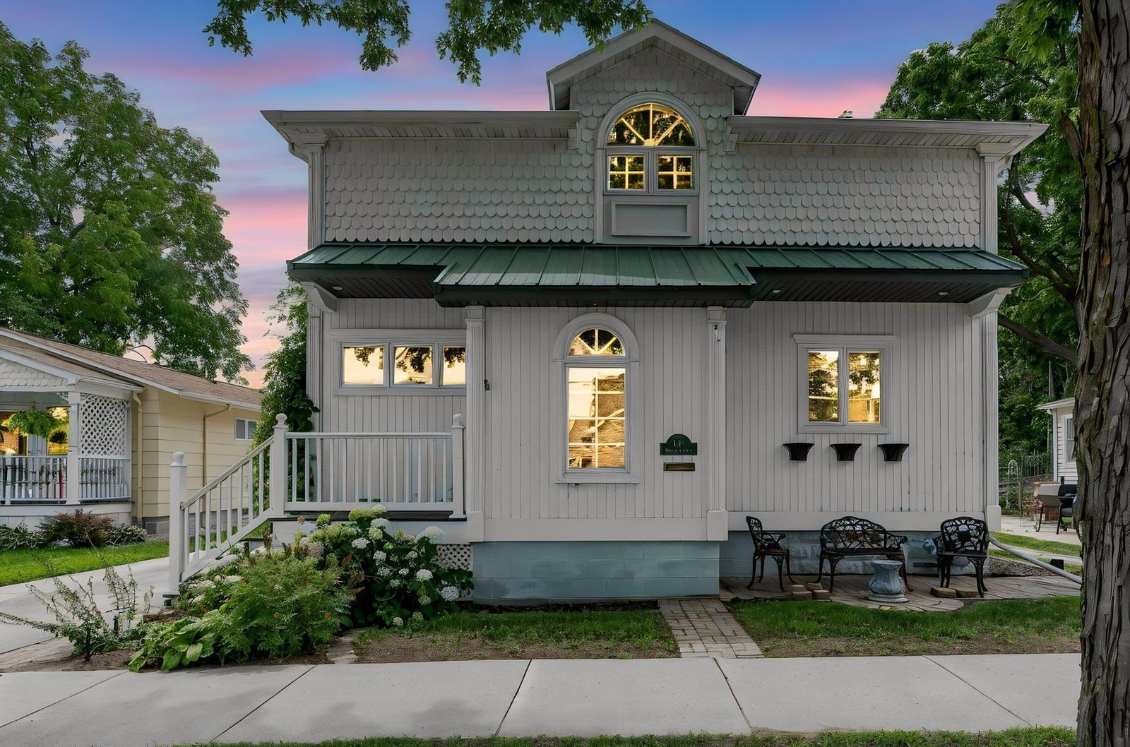 418 Forest Street