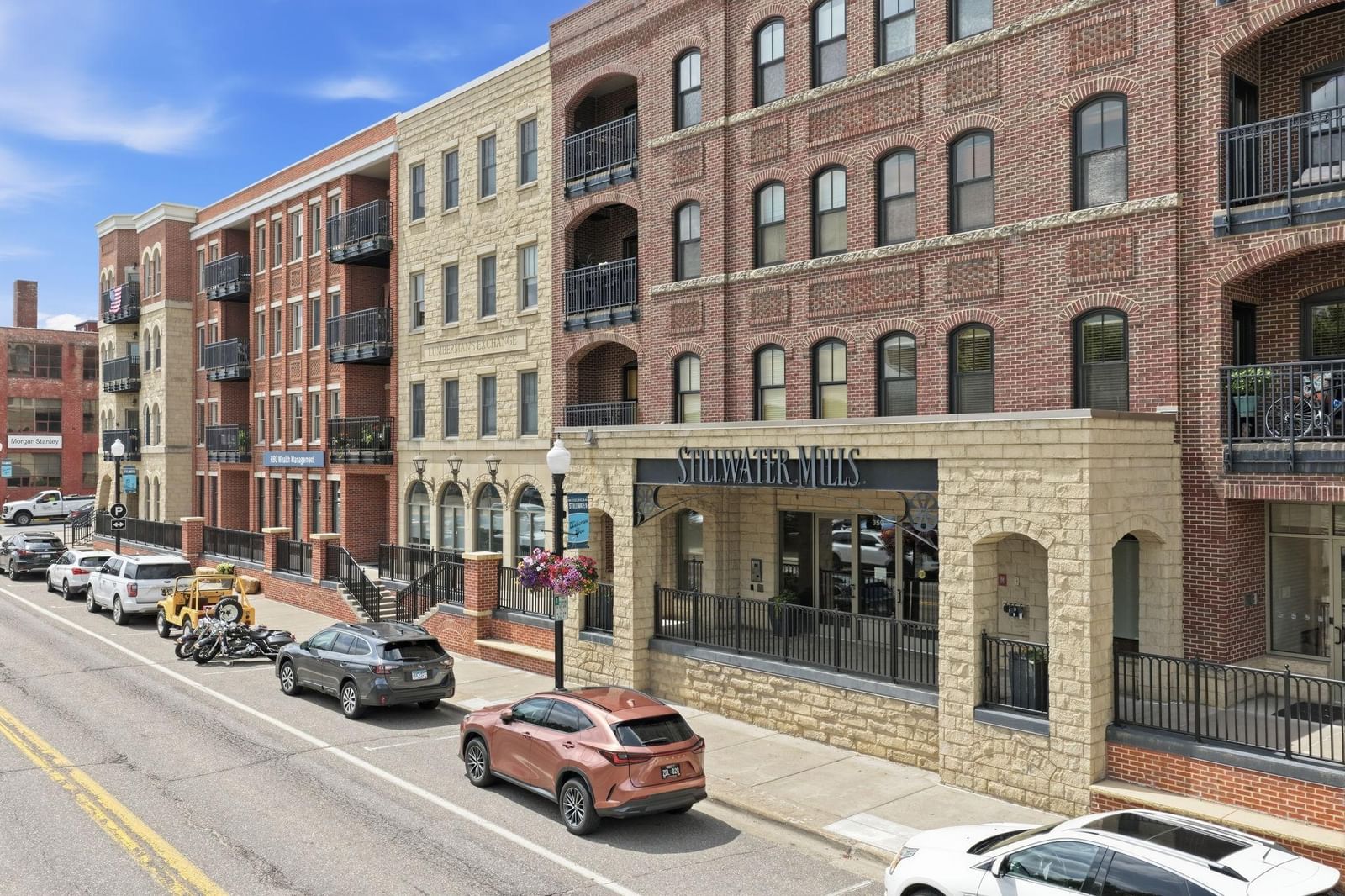 350 Main Street N #446