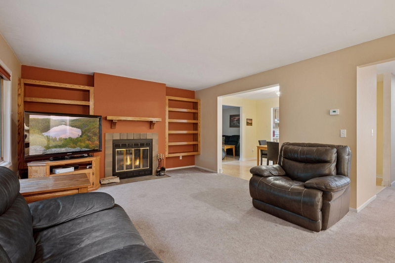 1603 Raindrop Drive - Photo 4