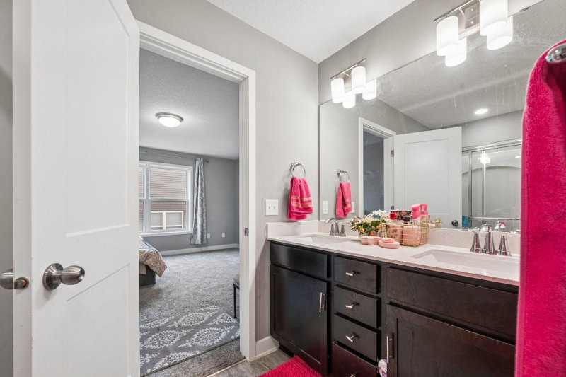 11232 Pierce Street NE - Photo 12