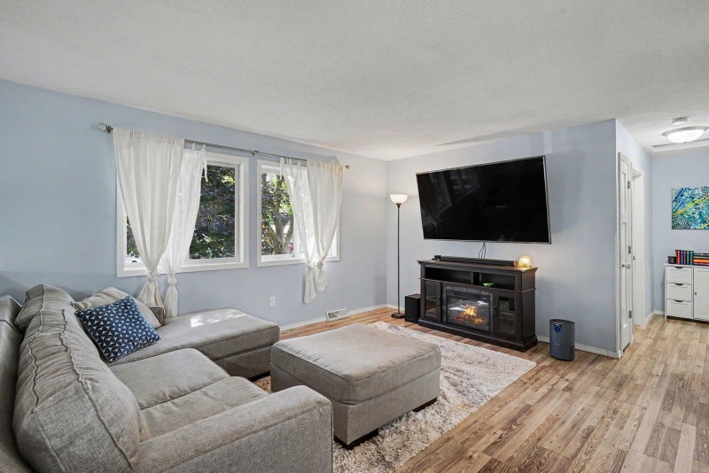 8166 Janero Avenue S - Photo 4