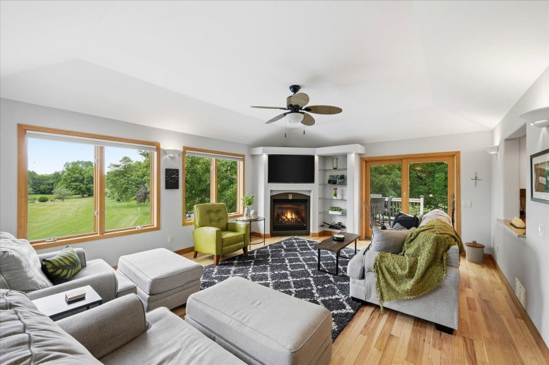 9743 Wellington Lane - Photo 22