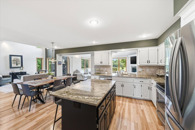 9743 Wellington Lane - Photo 37
