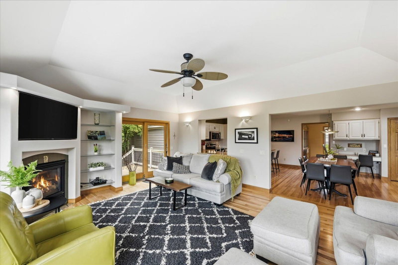 9743 Wellington Lane - Photo 44
