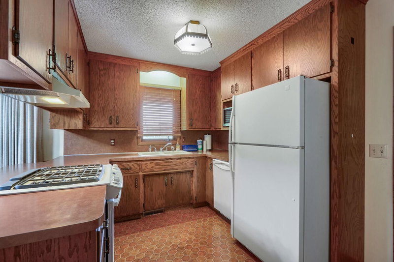 13151 Highway 13 S - Photo 11