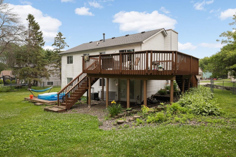 2432 Henslow Court N - Photo 26