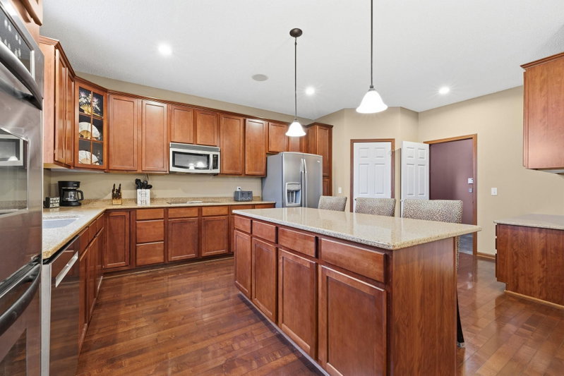 2061 Winterberry Lane - Photo 6