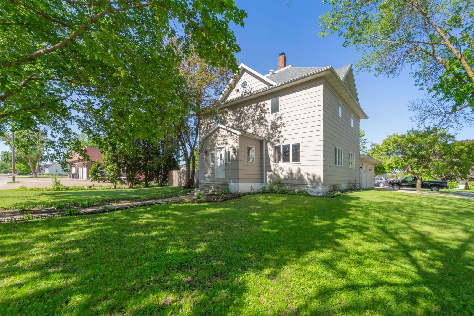 108 1st Avenue NW