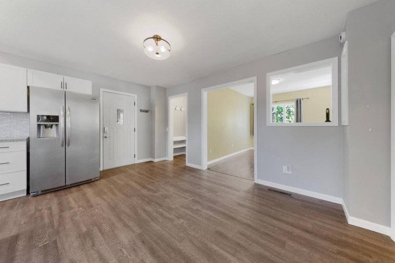 108 1st Avenue NW - Photo 11