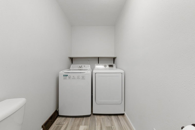 108 1st Avenue NW - Photo 22