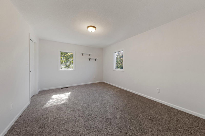 108 1st Avenue NW - Photo 23