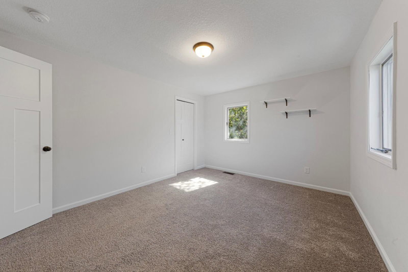 108 1st Avenue NW - Photo 24