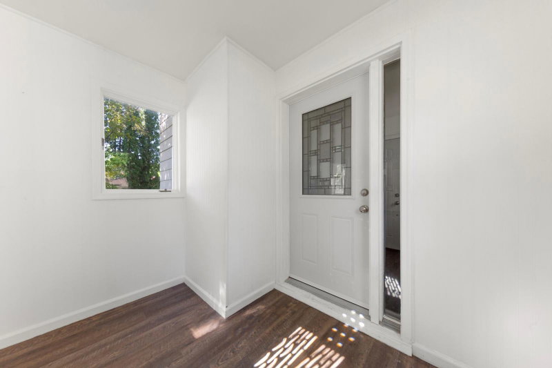 108 1st Avenue NW - Photo 5