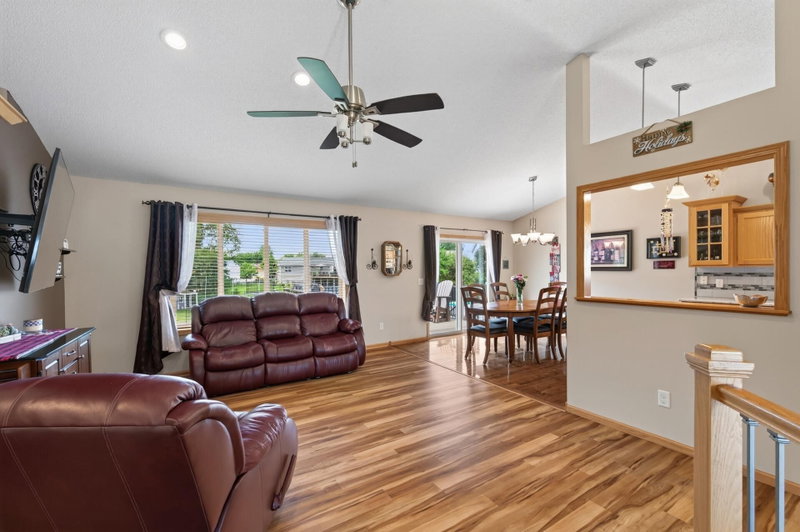 878 Kelly Street - Photo 16