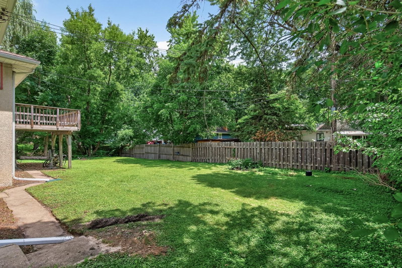 6911 E River Road NE - Photo 26