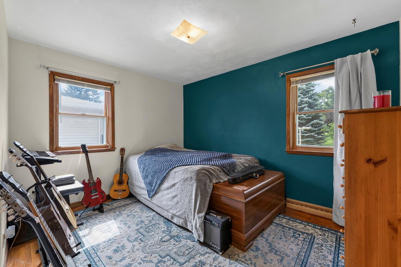 605 14th Street NE - Photo 24