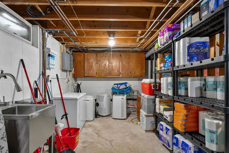 605 14th Street NE - Photo 31