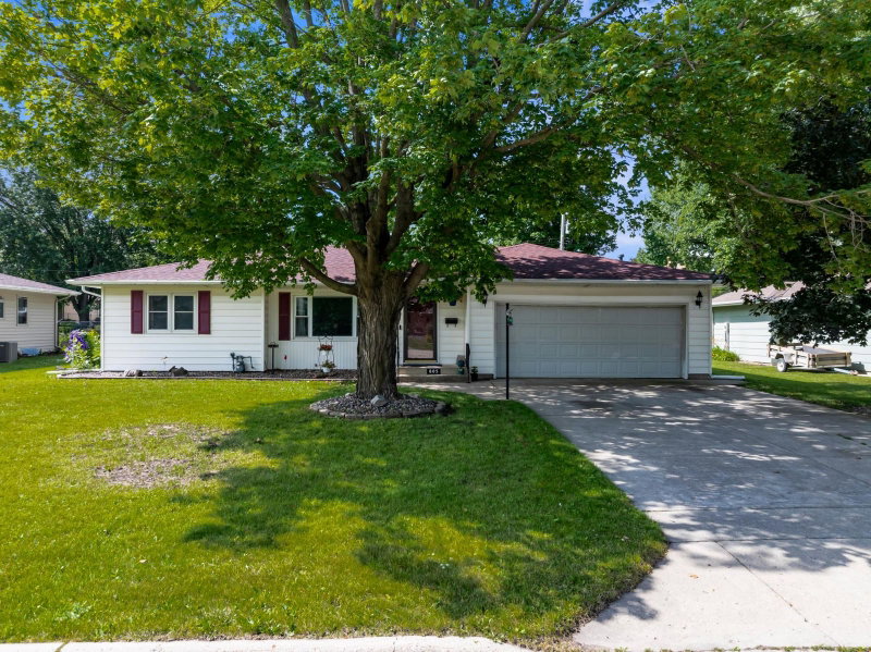 605 14th Street NE - Photo 34