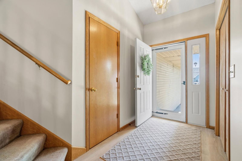 2537 Southcrest Avenue E - Photo 12