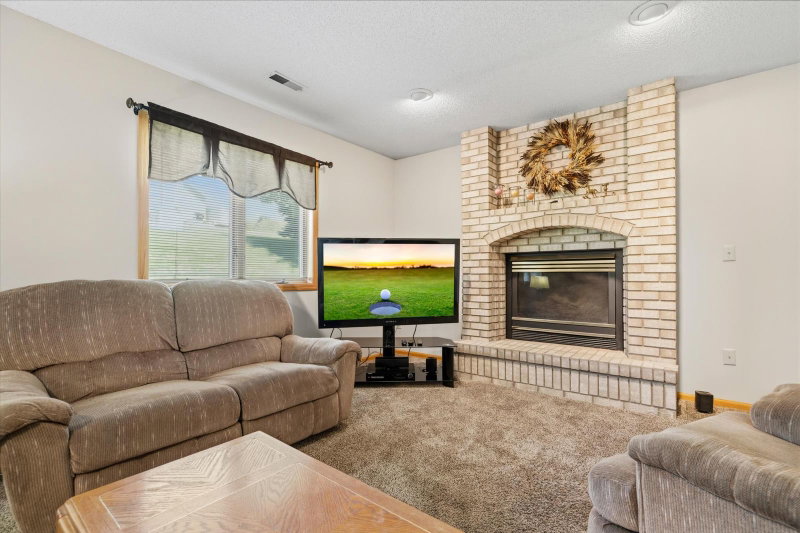 2537 Southcrest Avenue E - Photo 27