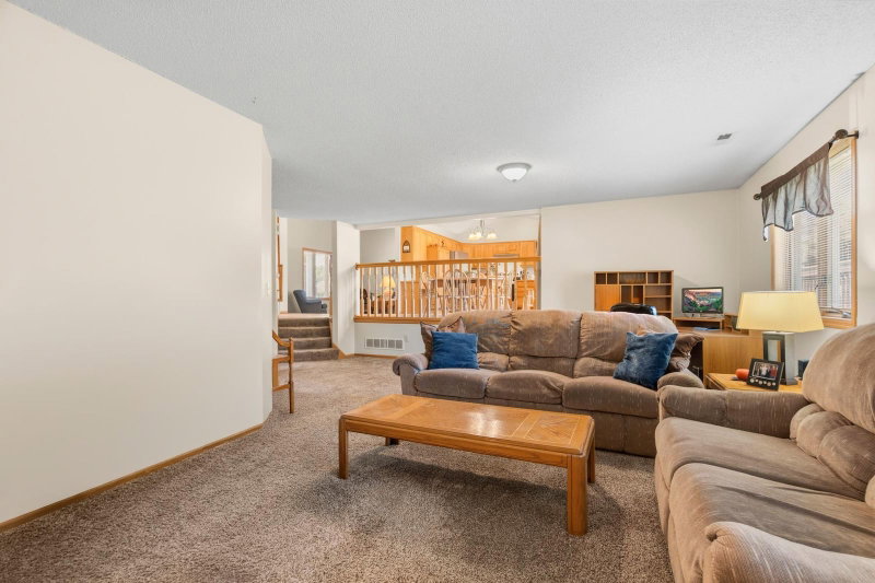 2537 Southcrest Avenue E - Photo 29