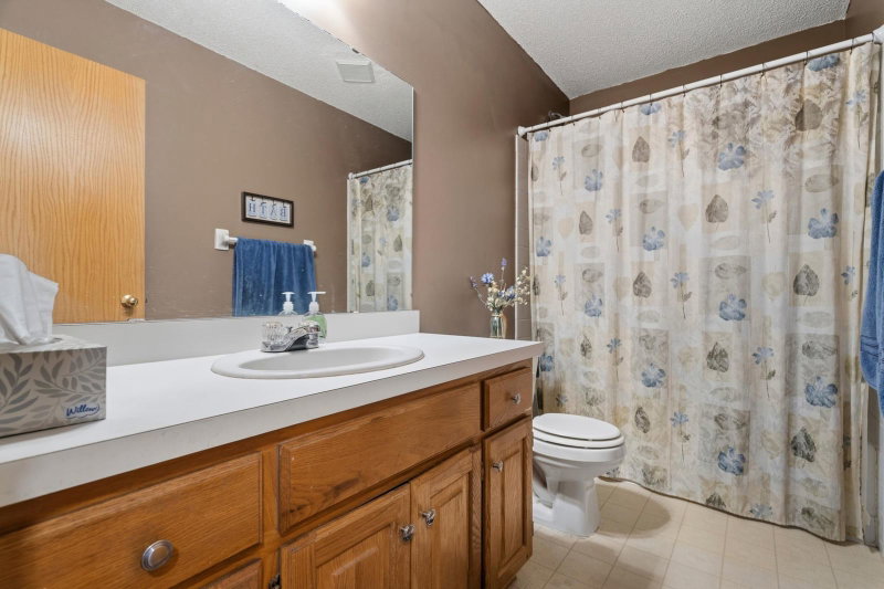 2537 Southcrest Avenue E - Photo 39