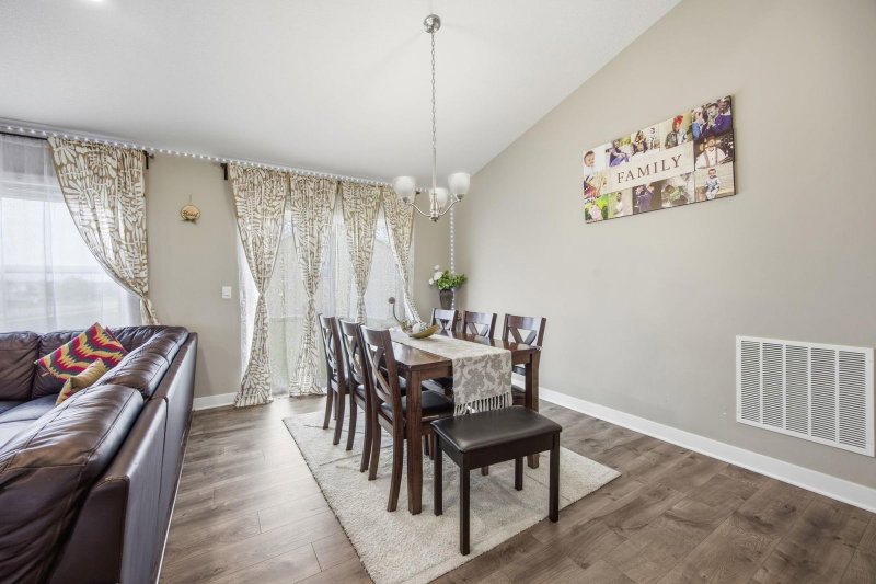 12258 71st Street NE - Photo 7