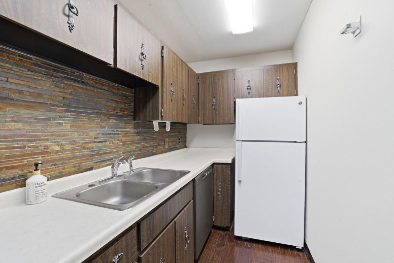 4120 Parklawn Avenue #325 - Photo 10