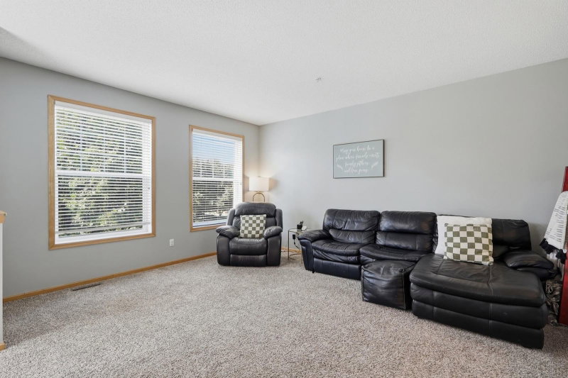 2066 Wellens Street - Photo 2