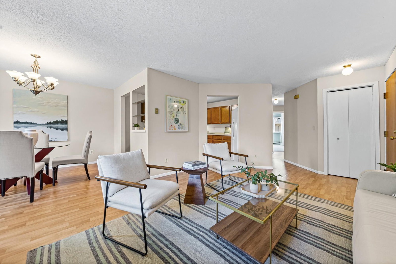 1560 Wheelock Lane #203