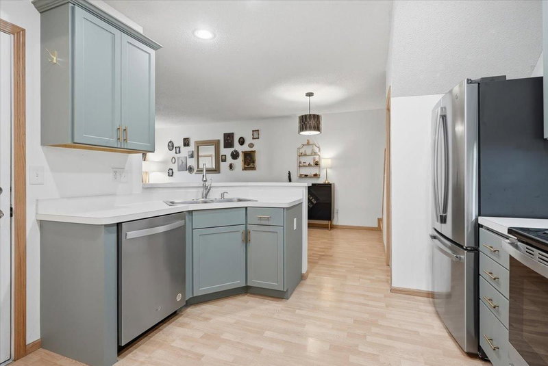 5104 Oriole Drive - Photo 10