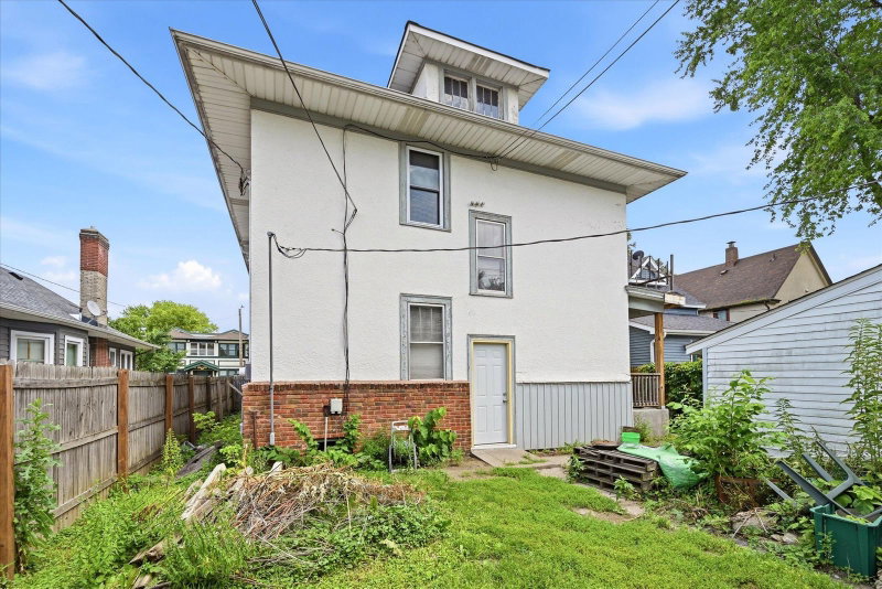 1227 Morgan Avenue N - Photo 8