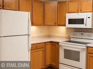 1355 Phalen Boulevard #206