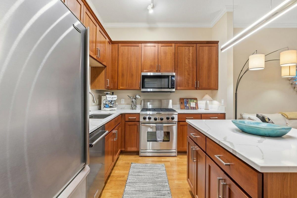 370 Marshall Avenue #102