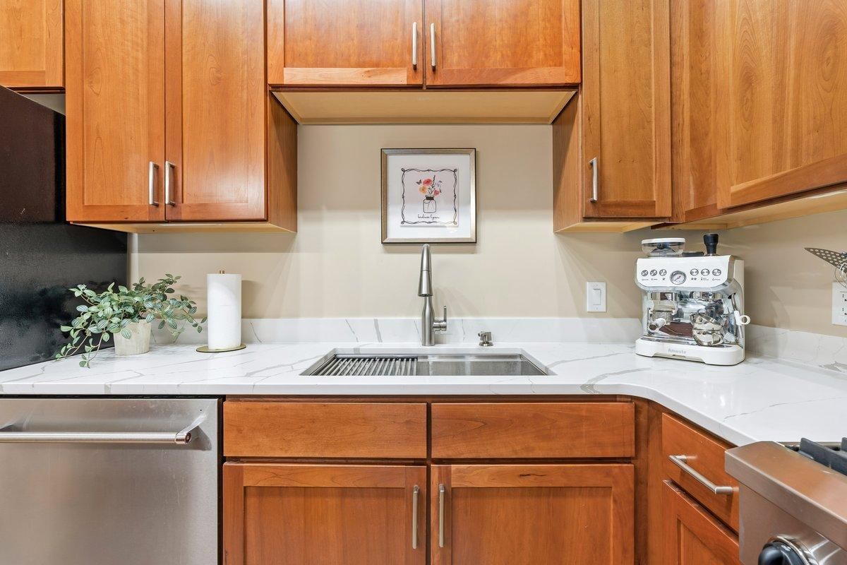 370 Marshall Avenue #102