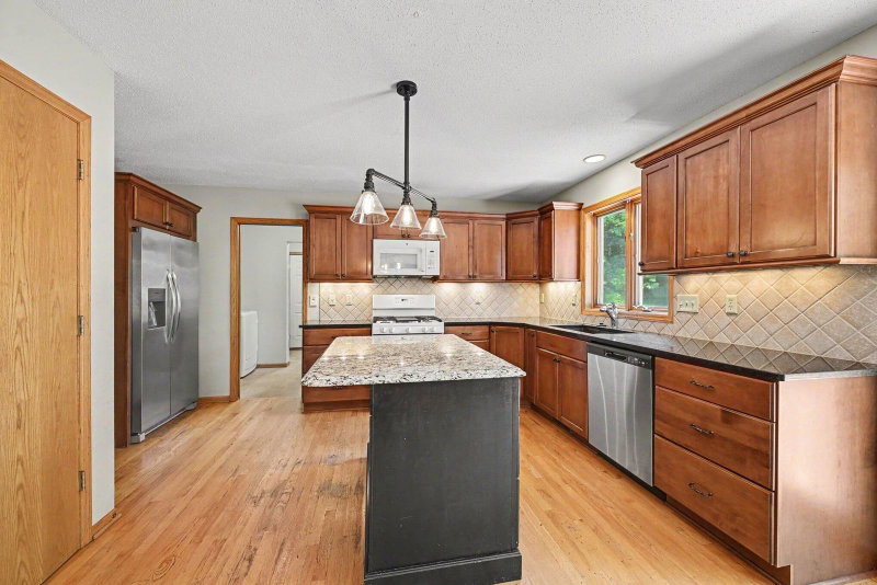 3850 Jamestown Curve - Photo 13