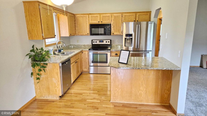 8001 Jeffery Avenue S - Photo 6
