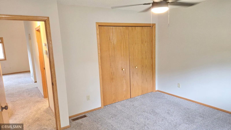 8001 Jeffery Avenue S - Photo 10
