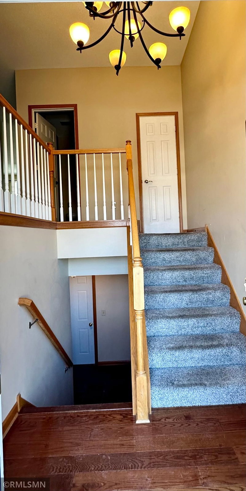 1760 Riverside Drive - Photo 2