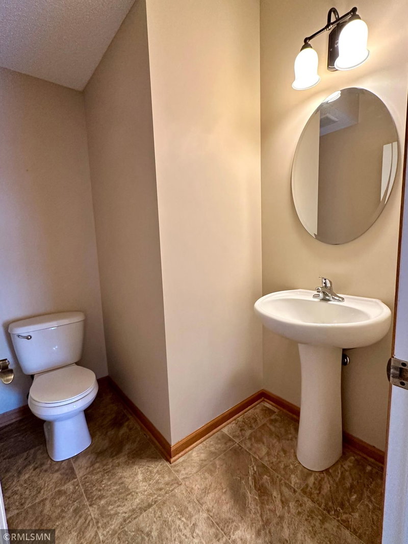 1760 Riverside Drive - Photo 11