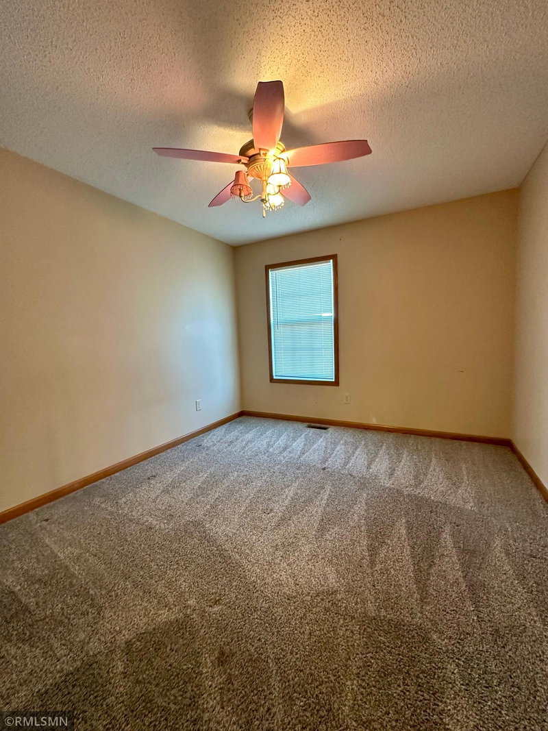 1760 Riverside Drive - Photo 14