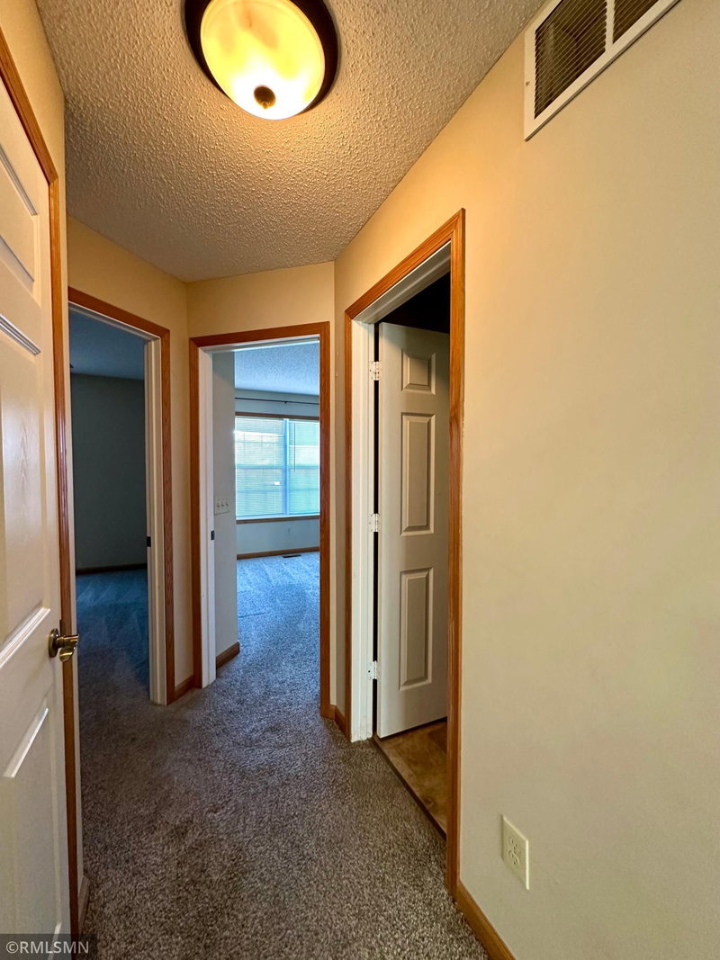 1760 Riverside Drive - Photo 15