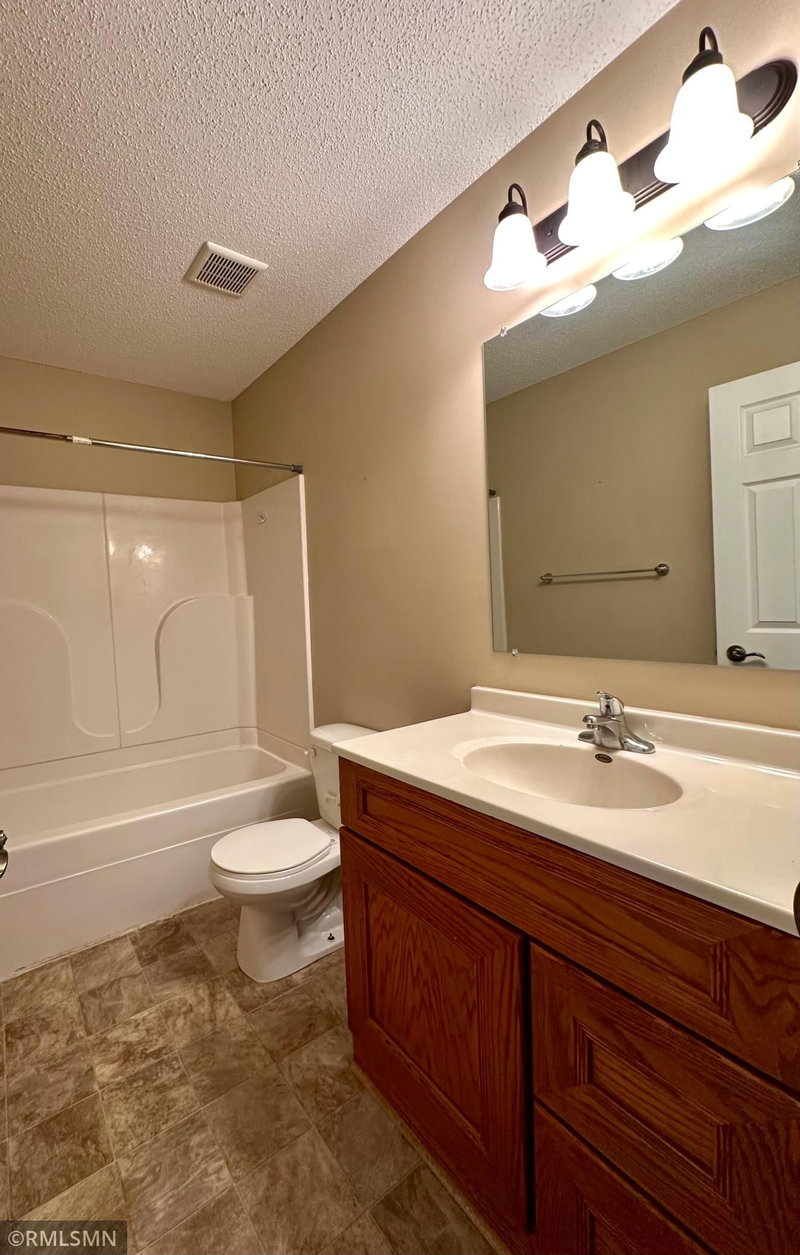 1760 Riverside Drive - Photo 17