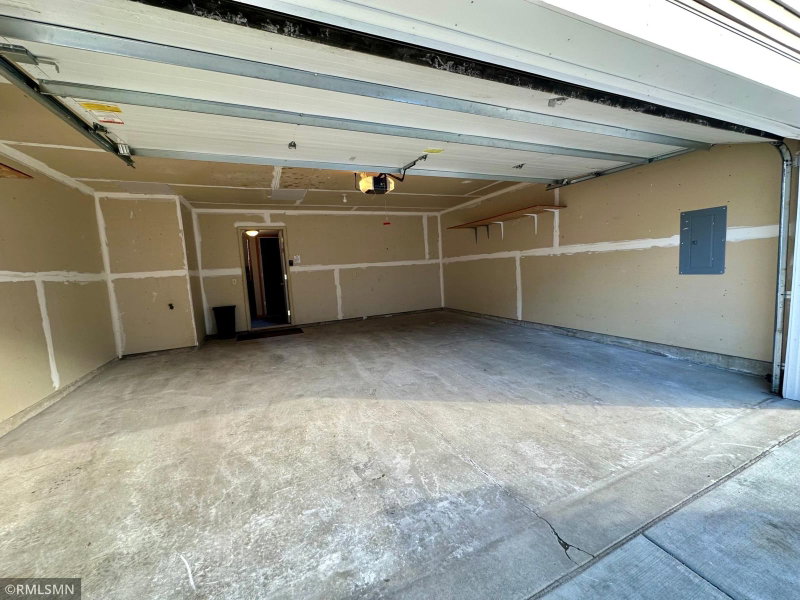 1760 Riverside Drive - Photo 19