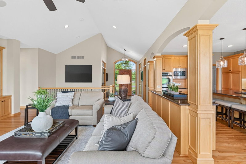 19295 Oak Grove Avenue - Photo 24